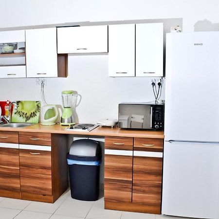 Big City Hostel Вроцлав Екстериор снимка