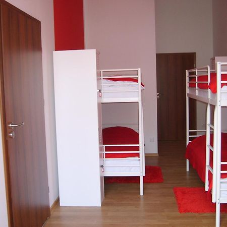 Big City Hostel Вроцлав Екстериор снимка