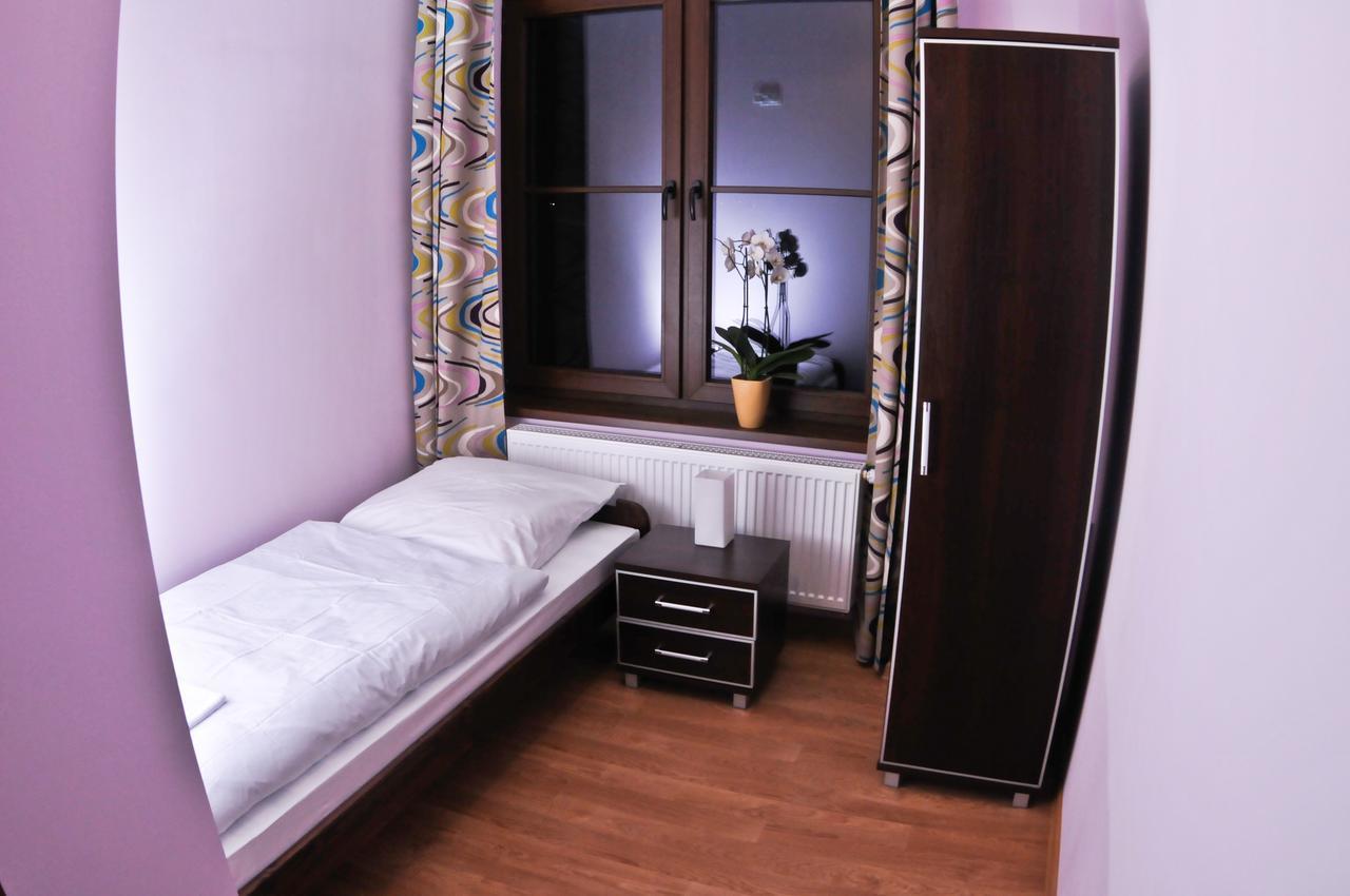 Big City Hostel Вроцлав Екстериор снимка