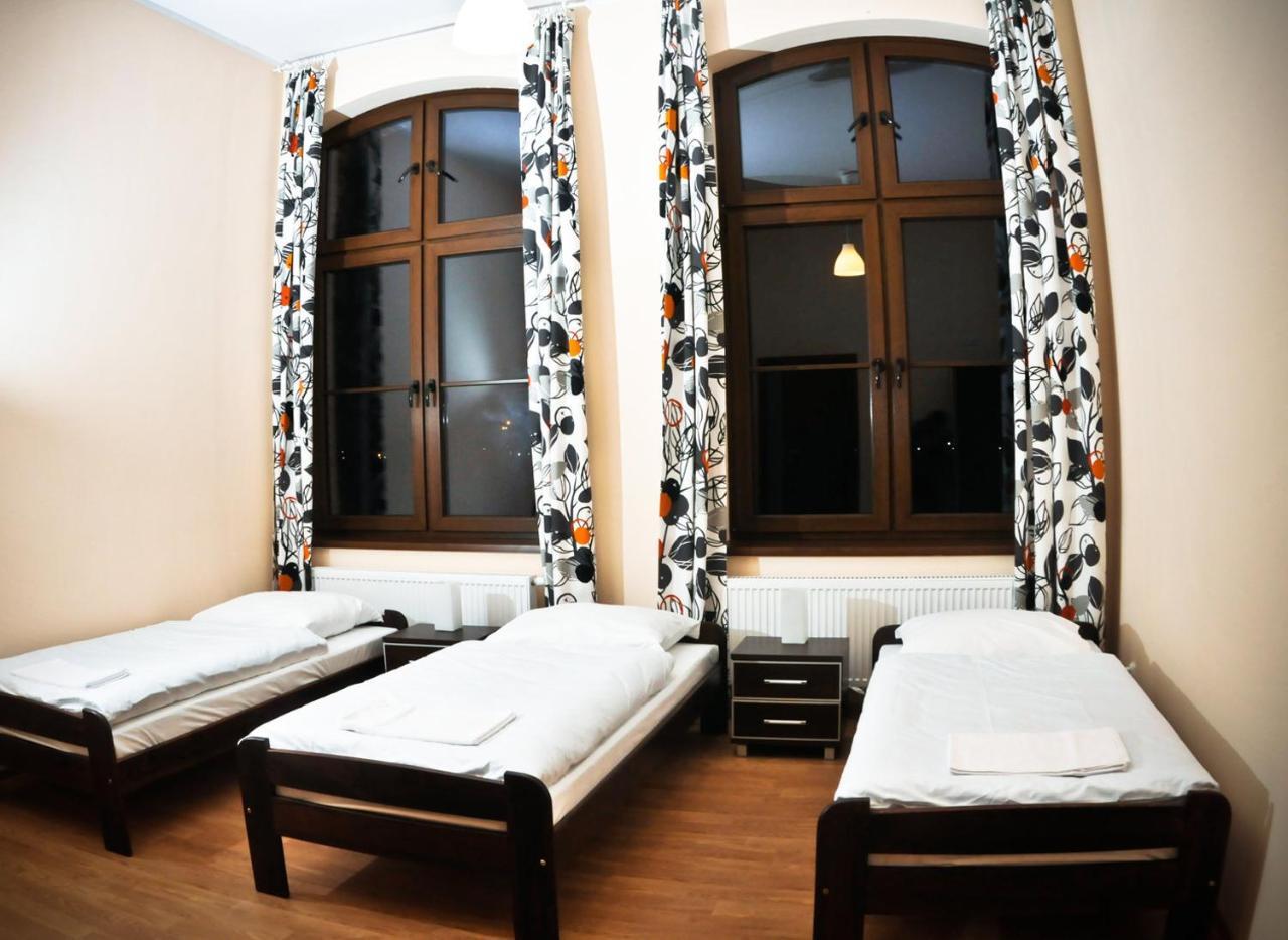 Big City Hostel Вроцлав Екстериор снимка